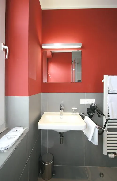 ***  Chelsea Hotel Cologne Germany